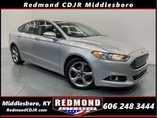 Used 2016 Ford Fusion SE image 1