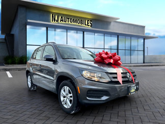 Used 2016 Volkswagen Tiguan S image 1