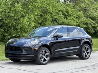 New 2025 Porsche Macan image 1