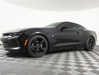 Used 2018 Chevrolet Camaro LT image 1