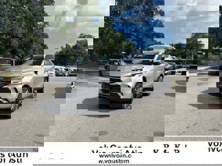 Used 2021 Toyota Venza Limited image 1