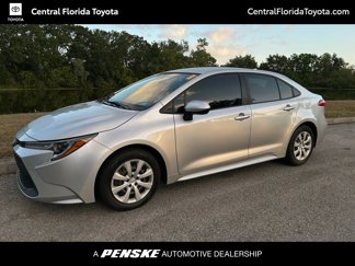 Certified 2022 Toyota Corolla LE image 1