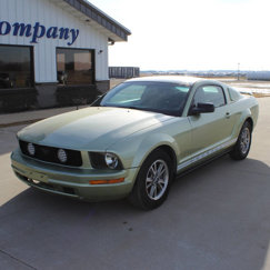 Used 2005 Ford Mustang Coupe image 1