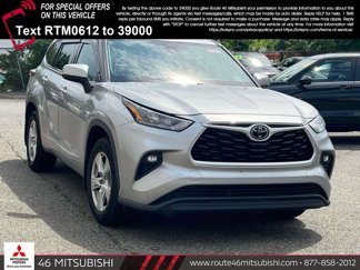 Used 2020 Toyota Highlander L image 1