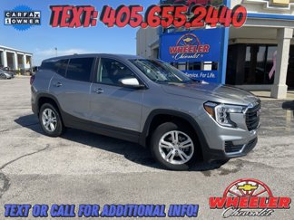 Used 2024 GMC Terrain SLE image 1