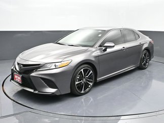 Used 2020 Toyota Camry XSE image 1