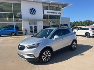 Used 2020 Buick Encore Essence image 1