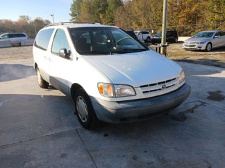 Used 2000 Toyota Sienna LE image 1