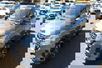 Used 2020 Nissan Kicks SR image 1