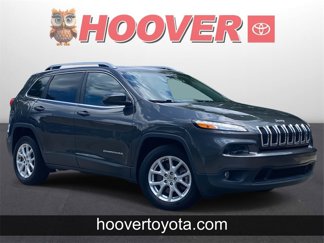 Used 2017 Jeep Cherokee Latitude w/ Comfort & Sound Group image 1