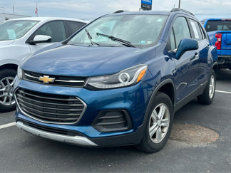 Used 2020 Chevrolet Trax LT w/ Driver Confidence Package image 1