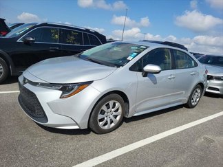 Used 2022 Toyota Corolla LE image 1