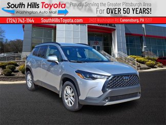 Certified 2022 Toyota Corolla Cross LE image 1