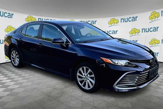 Used 2022 Toyota Camry LE image 1