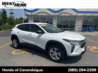 Used 2024 Chevrolet Trax LS image 1
