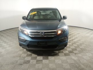Used 2017 Honda Pilot LX image 1