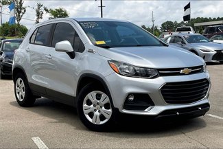 Used 2018 Chevrolet Trax LS image 1