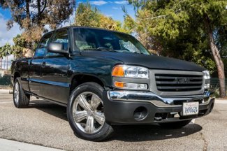 Used 2004 GMC Sierra 1500 SLE image 1