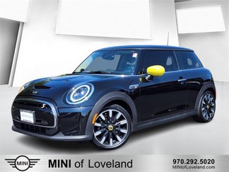 Used 2024 MINI Cooper SE image 1