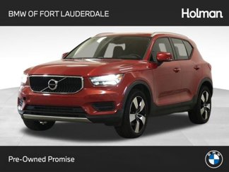 Used 2019 Volvo XC40 T5 Momentum image 1