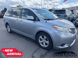 Used 2012 Toyota Sienna LE image 1