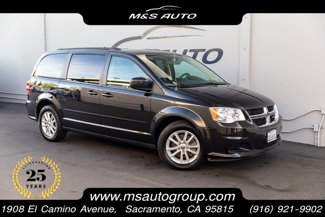 Used 2016 Dodge Grand Caravan SXT w/ Rear Park Assist Package image 1