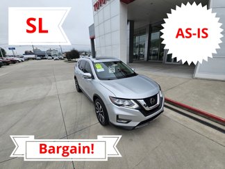 Used 2018 Nissan Rogue SL w/ Premium Package image 1