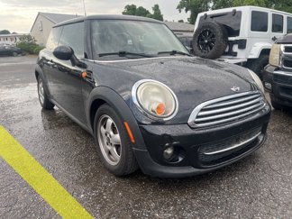 Used 2011 MINI Cooper Hardtop image 1