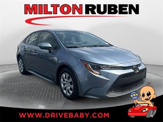 Used 2021 Toyota Corolla LE image 1