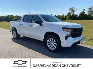 Used 2022 Chevrolet Silverado 1500 Custom image 1