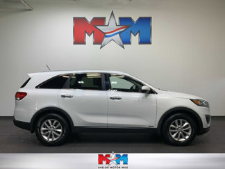 Used 2016 Kia Sorento LX image 1