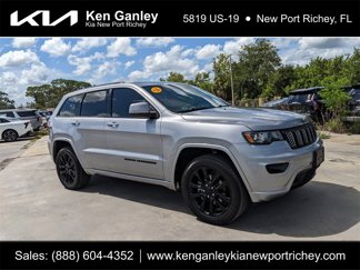 Used 2018 Jeep Grand Cherokee Altitude image 1