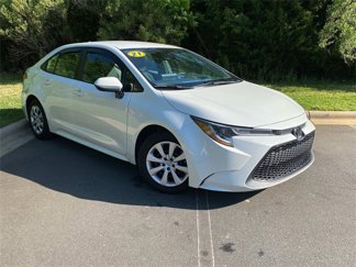 Used 2021 Toyota Corolla LE image 1
