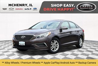 Used 2016 Hyundai Sonata SE image 1
