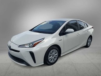 Used 2020 Toyota Prius LE image 1