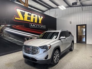 Used 2019 GMC Terrain SLT w/ Preferred Package image 1