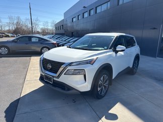 Used 2022 Nissan Rogue SV image 1
