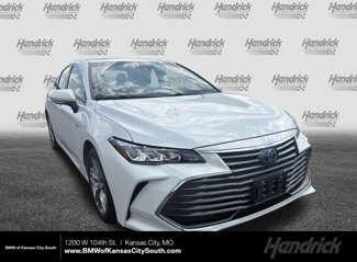 Used 2019 Toyota Avalon XLE image 1