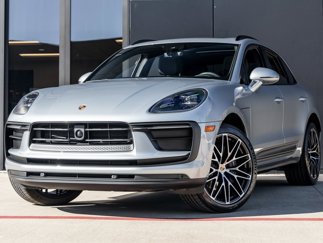 Certified 2025 Porsche Macan image 1