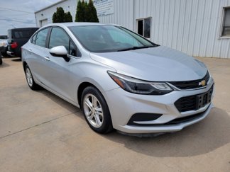 Used 2017 Chevrolet Cruze LT image 1