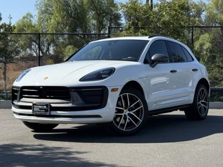 Used 2024 Porsche Macan Turbo image 1