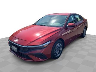 Used 2024 Hyundai Elantra Blue image 1