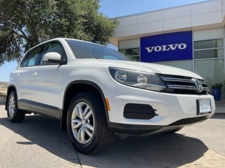 Used 2016 Volkswagen Tiguan S image 1