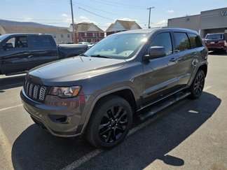 Used 2019 Jeep Grand Cherokee Altitude image 1