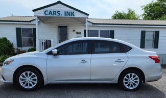 Used 2019 Nissan Sentra SV image 1