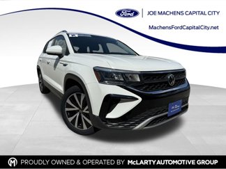 Used 2022 Volkswagen Taos SE image 1