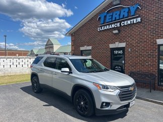 Used 2018 Chevrolet Traverse LT image 1