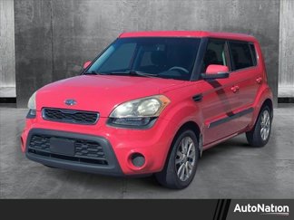 Used 2012 Kia Soul + image 1