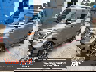 Used 2018 Kia Soul ! image 1