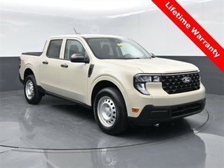 New 2025 Ford Maverick XL image 1